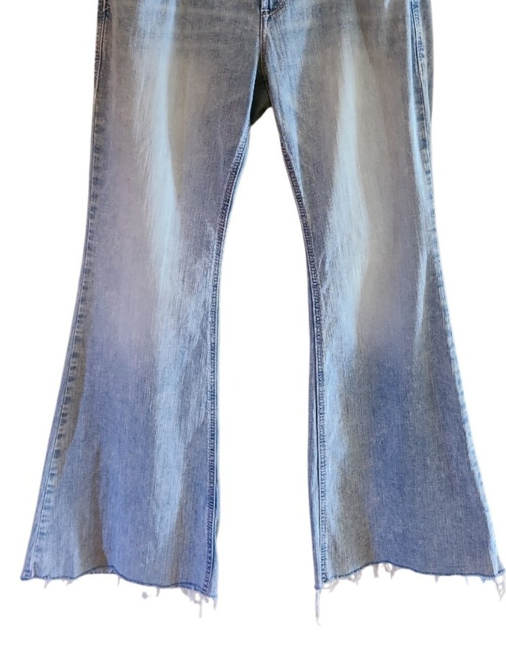 Ariat Perfect Rise Flare Jimena Jean In Snowland Light Wash Raw Hem - Picture 7 of 17